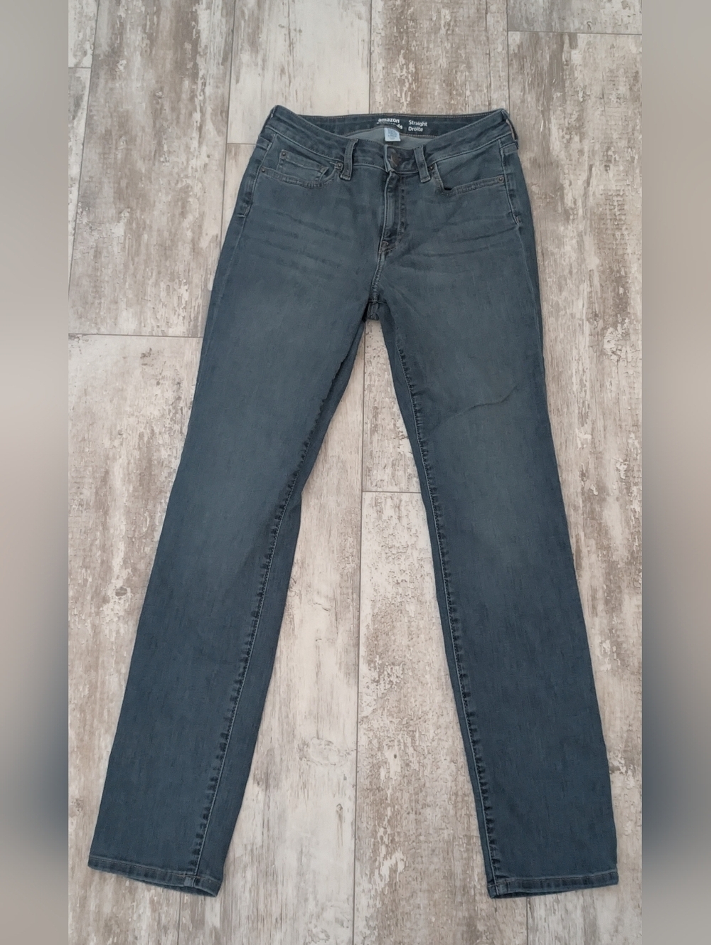 Amazon  Straight Droite Women's Jeans in Dark Bluen Size 6 Long